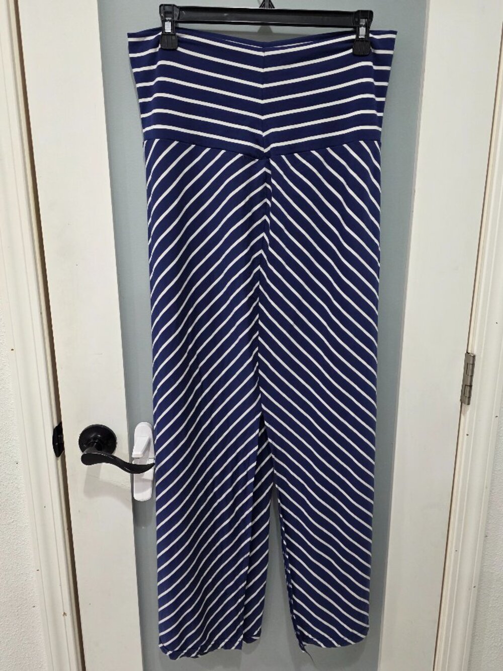 Athleta Navy White Stripe Maxi Skirt‎ – Size M – Stretchy Wide Waistband Slit